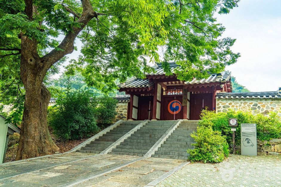죽산향교 여행 추천 - 로드트립