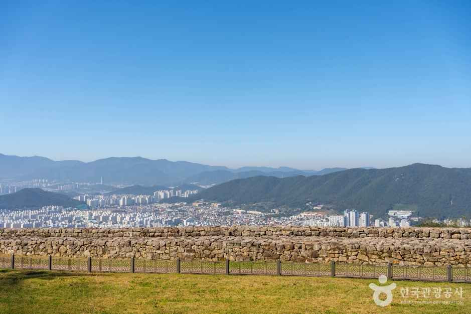 김해 분산성 여행 추천 - 로드트립