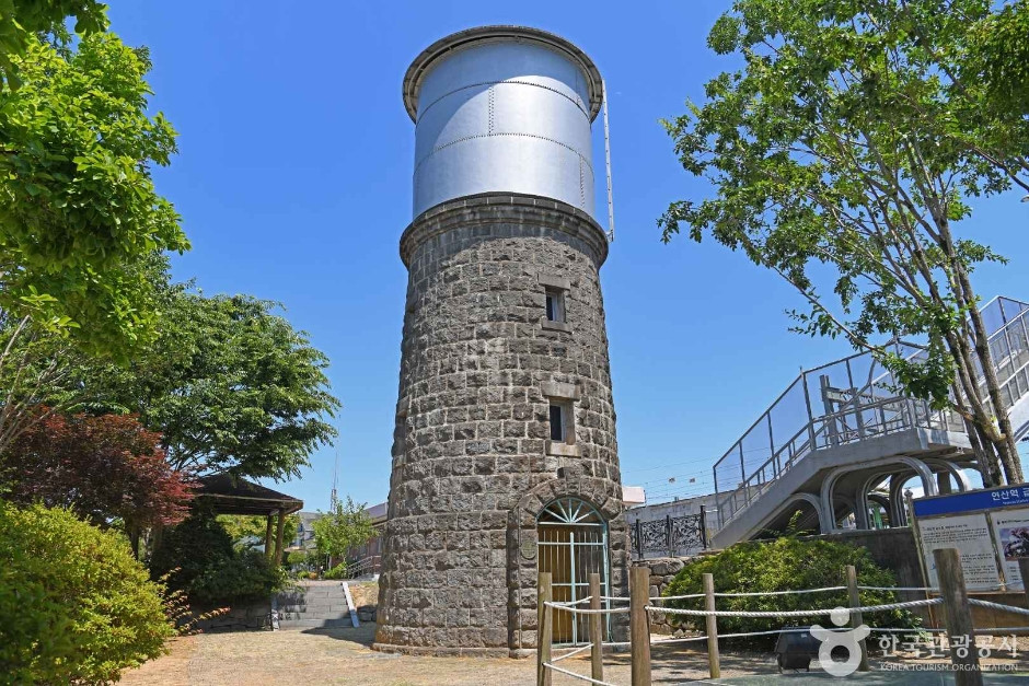 논산 연산역 급수탑 여행 추천 - 로드트립