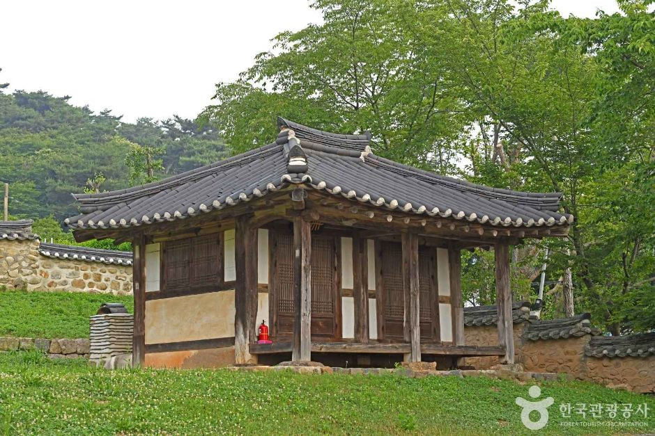 결성동헌 여행 추천 - 로드트립