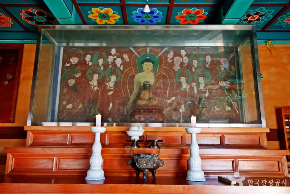 충주 고불선원 소조여래좌상 여행 추천 - 로드트립