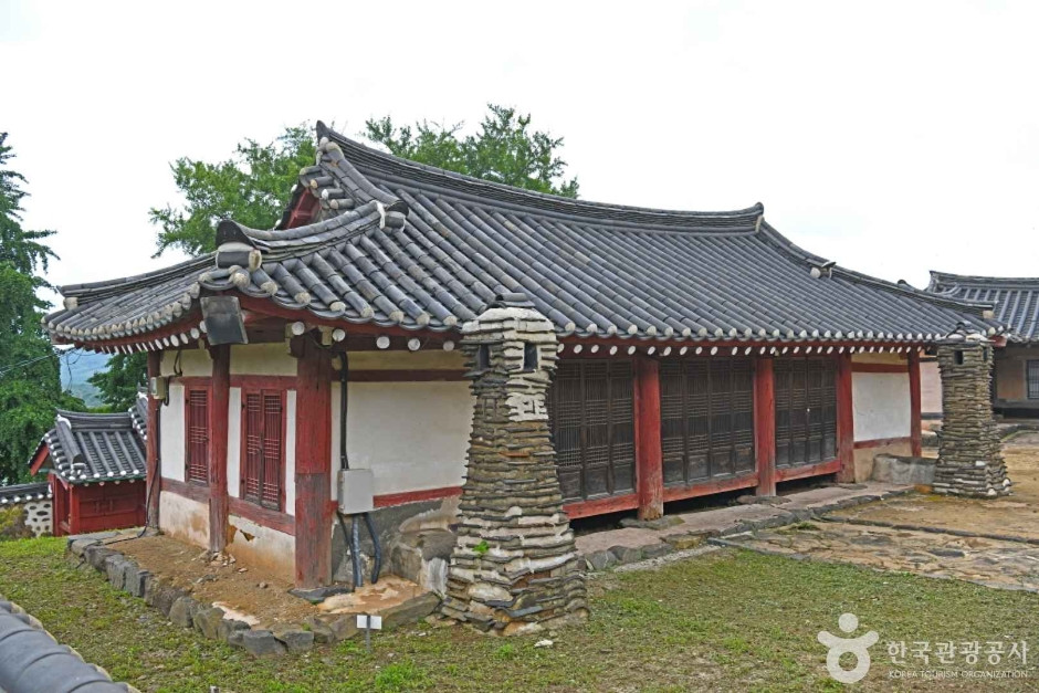남포향교 여행 추천 - 로드트립
