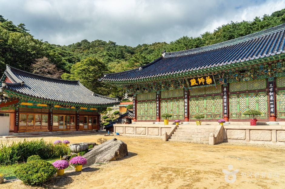 탈골암(충북) 여행 추천 - 로드트립