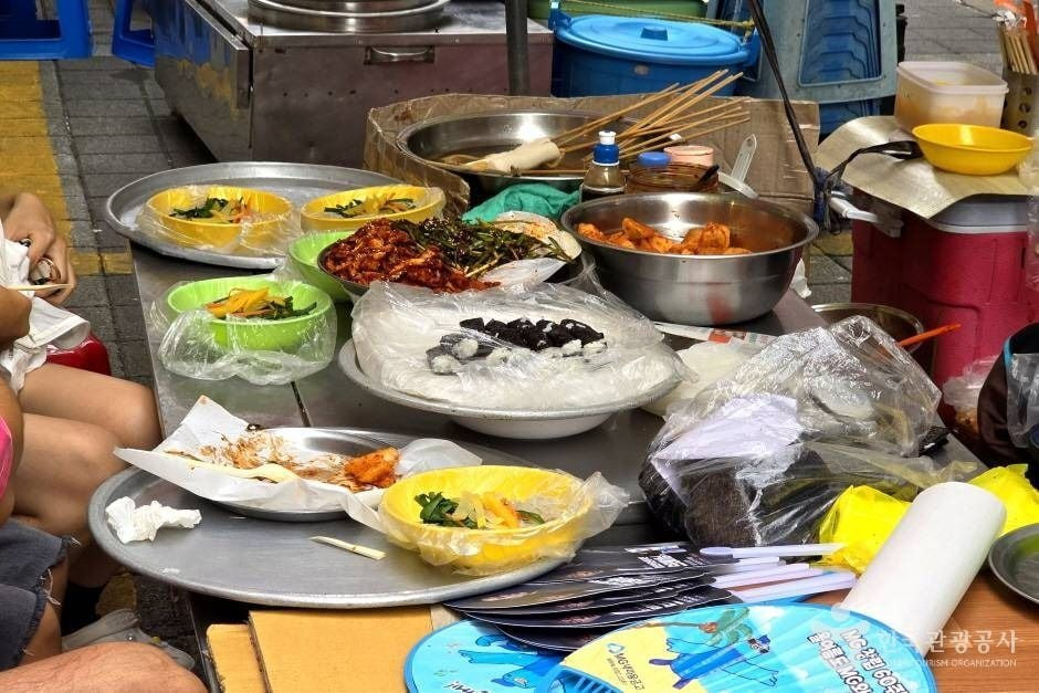 국제시장 먹자골목 여행 추천 - 로드트립