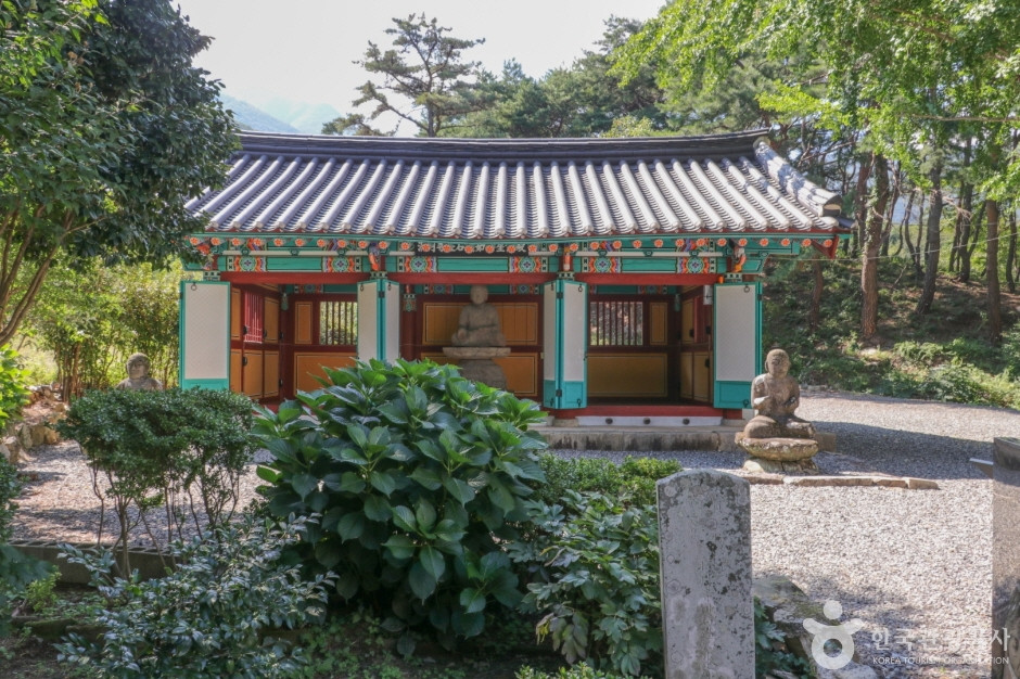 울주 간월사지 석조여래좌상 여행 추천 - 로드트립