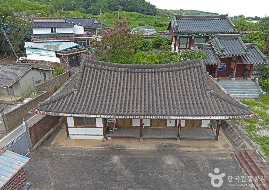 무령서원 여행 추천 - 로드트립