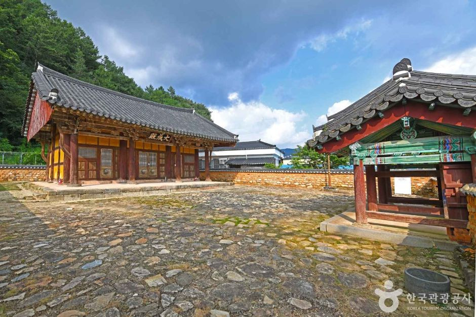 장수향교 여행 추천 - 로드트립
