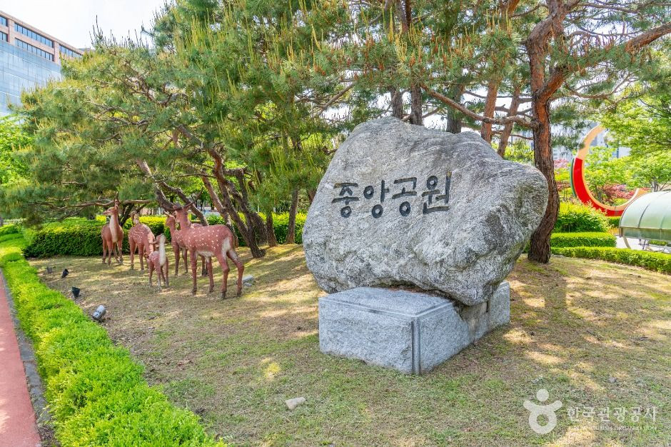산본중앙공원 여행 추천 - 로드트립