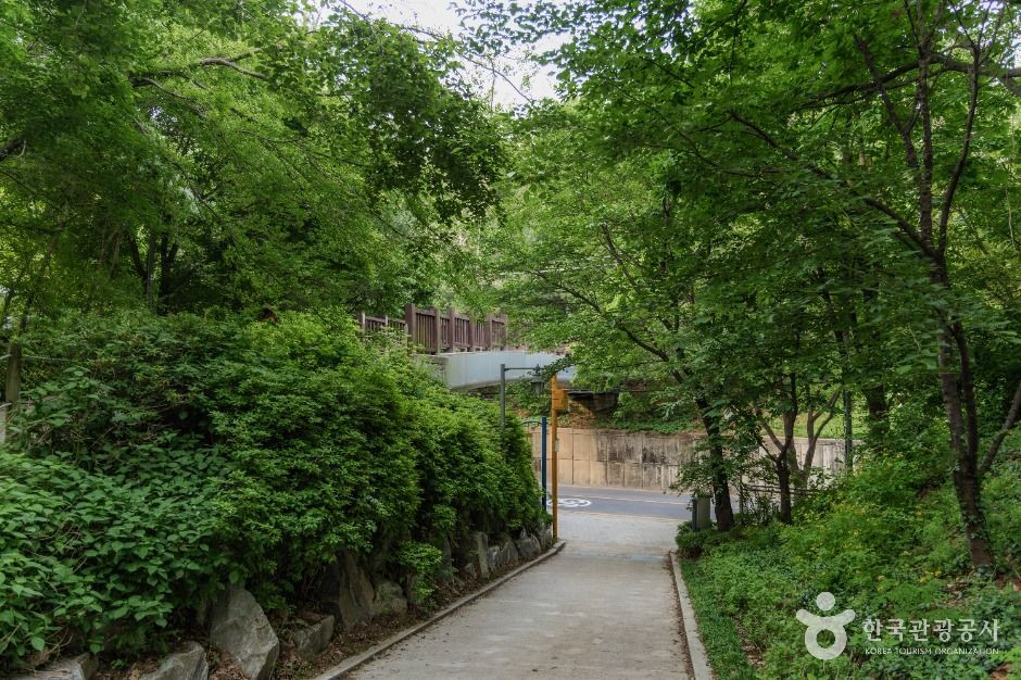 서리풀공원 여행 추천 - 로드트립