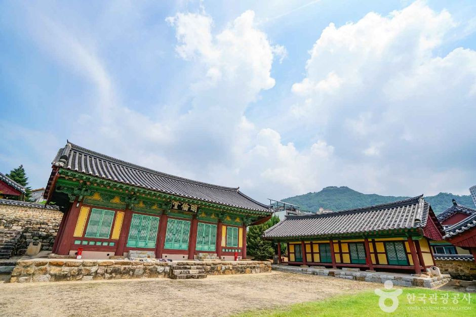 김해향교 여행 추천 - 로드트립