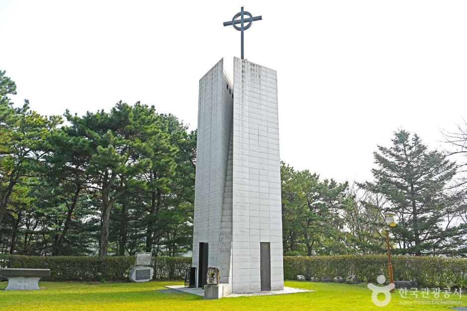 공주 황새바위 순교성지 여행 추천 - 로드트립