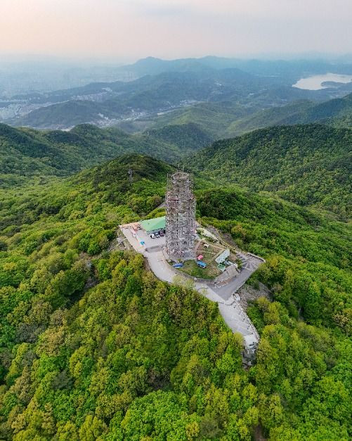 식장산 정상쉼터 여행 추천 - 로드트립