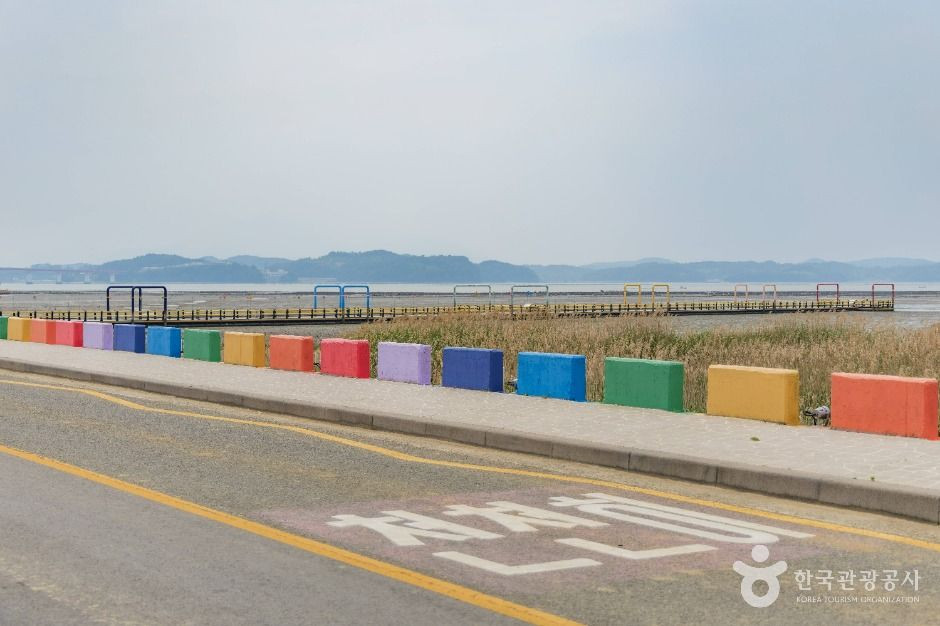 무지갯빛 해안도로 여행 추천 - 로드트립