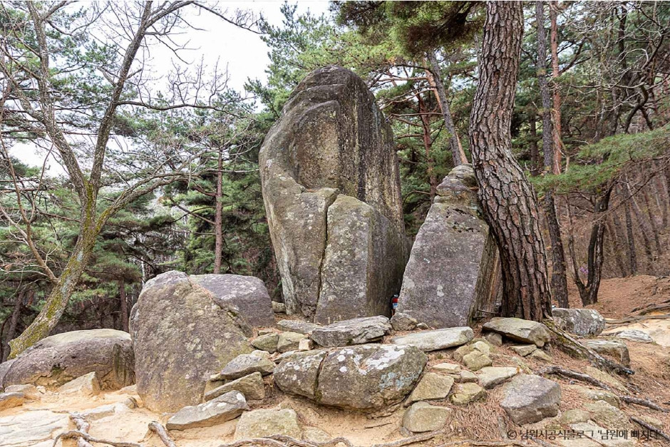 남원 신계리 마애여래좌상 여행 추천 - 로드트립
