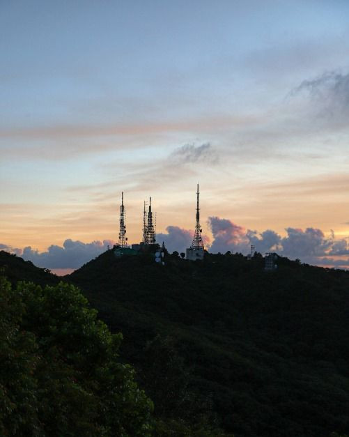 식장산 정상쉼터 여행 추천 - 로드트립