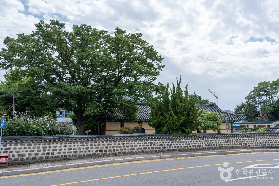 서산객사 여행 추천 - 로드트립