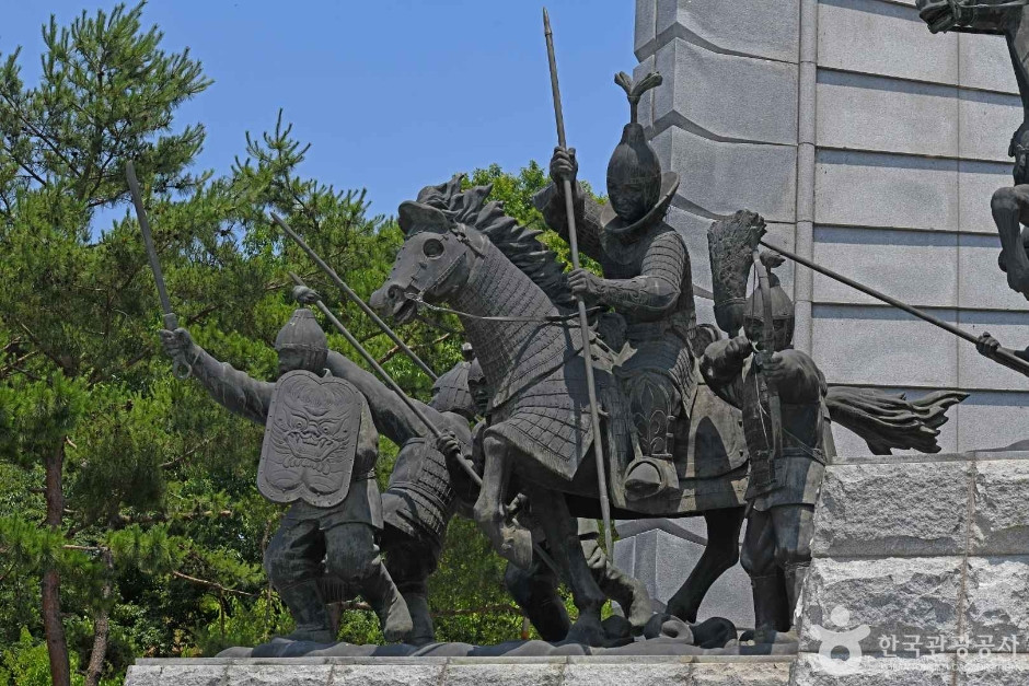 백제 오천결사대 충혼탑 여행 추천 - 로드트립