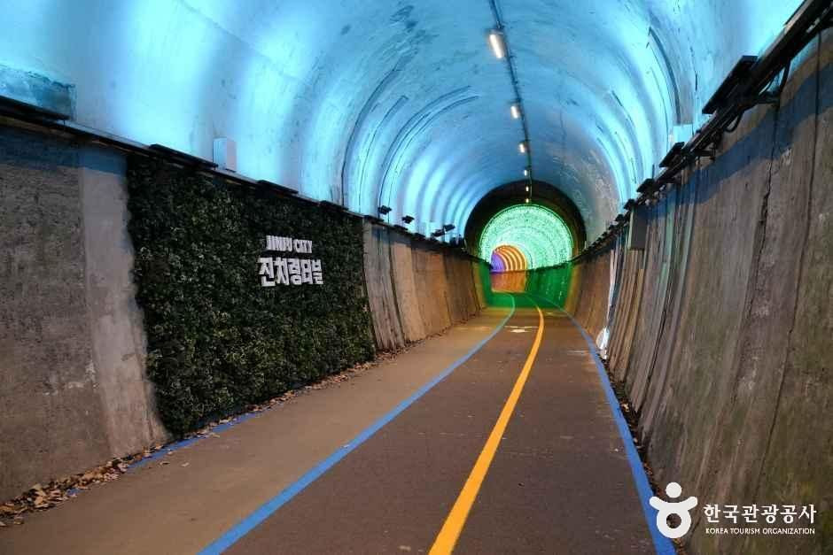 진치령터널 여행 추천 - 로드트립