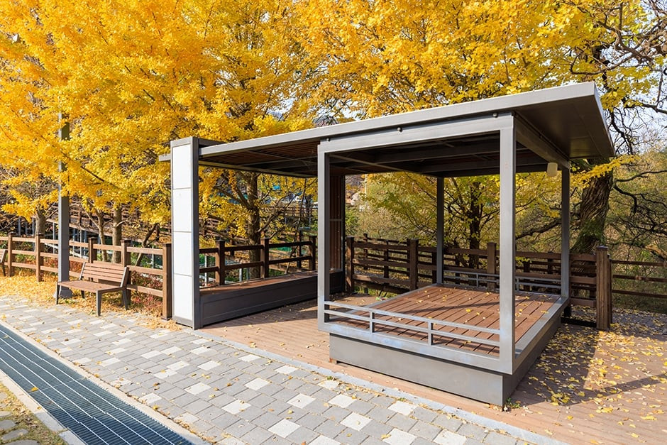 대청호 마산동 쉼터 여행 추천 - 로드트립