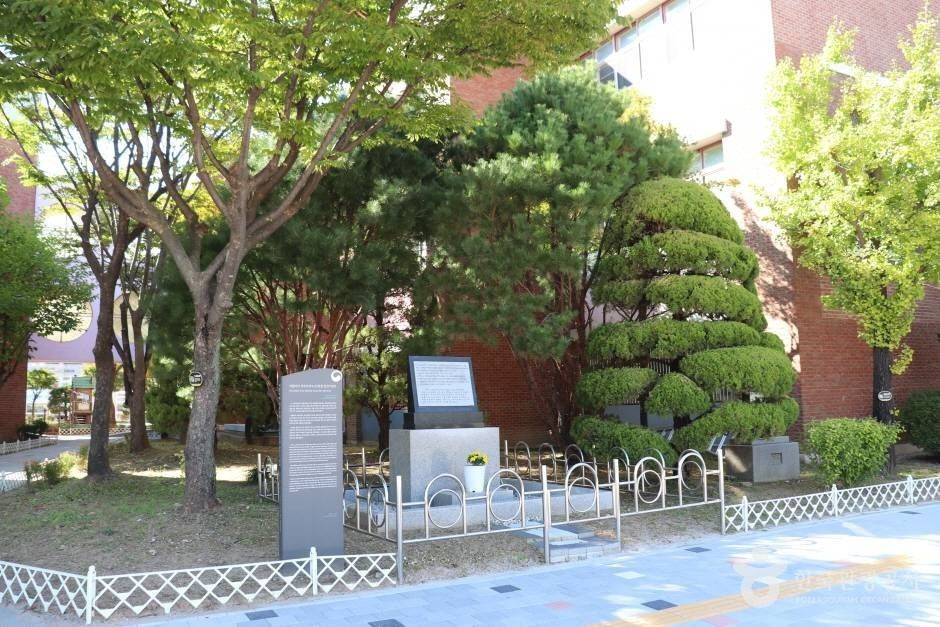 이탈리아 의무부대 6·25전쟁 참전기념비 여행 추천 - 로드트립