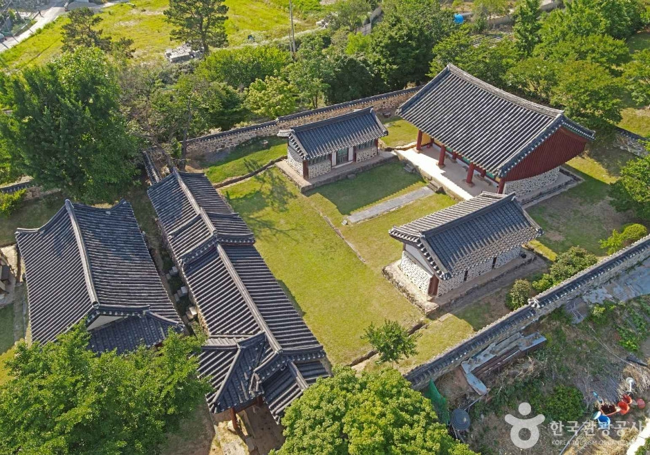 천안향교 여행 추천 - 로드트립