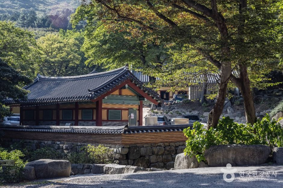 용문사(남해) 여행 추천 - 로드트립