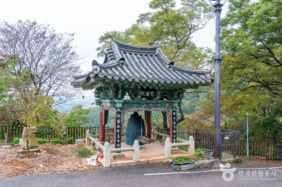 망일사(서산) 여행 추천 - 로드트립