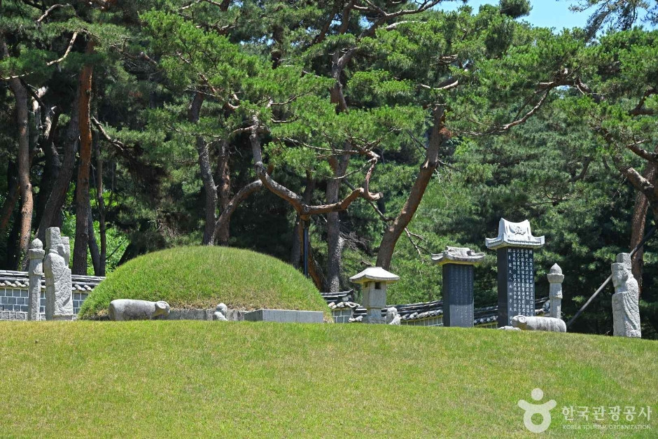 아산 이충무공묘 여행 추천 - 로드트립