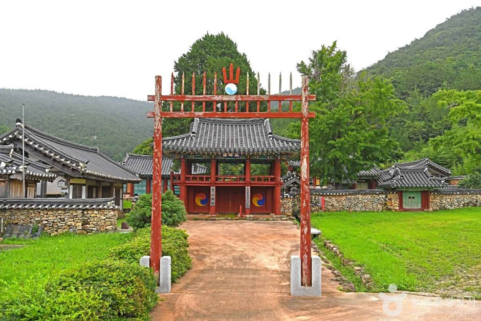 돌산향교 여행 추천 - 로드트립