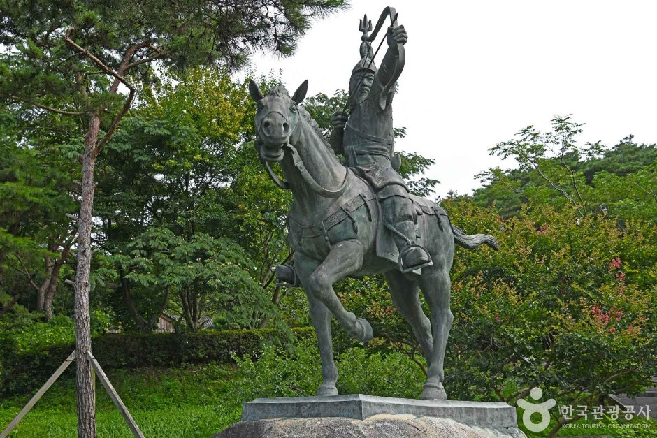 충의사(최경회장군) 여행 추천 - 로드트립