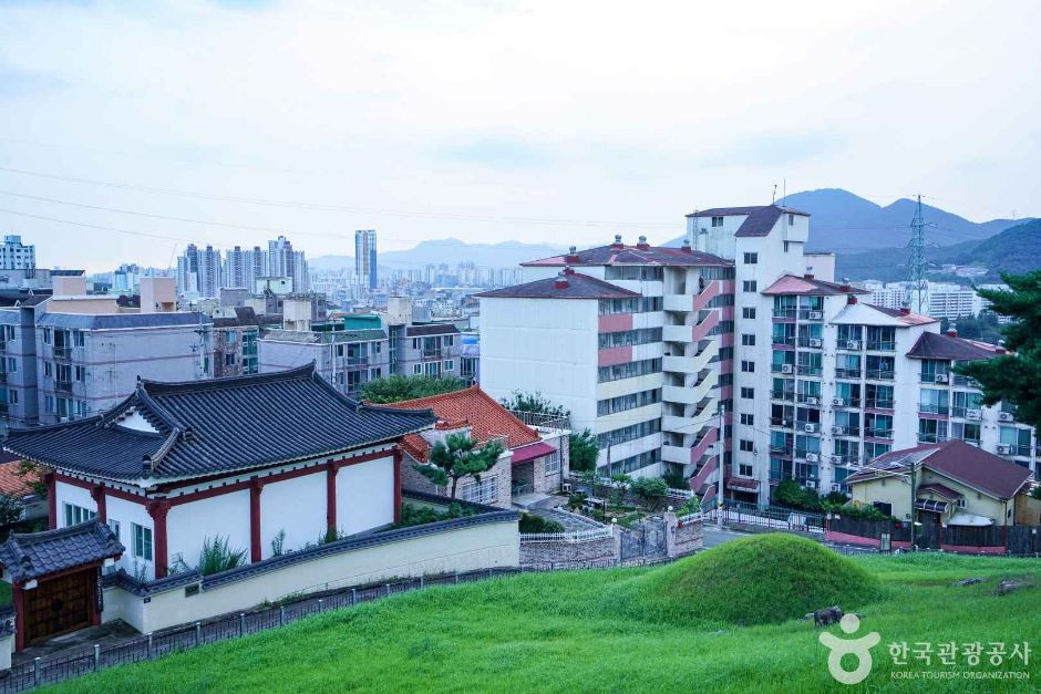 양산 북정리 고분군 여행 추천 - 로드트립