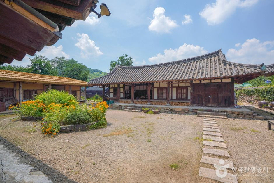 산청 남사리 이씨고가 여행 추천 - 로드트립