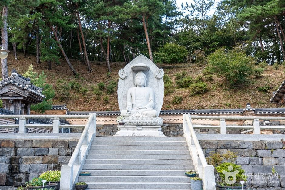 무진암(부여) 여행 추천 - 로드트립