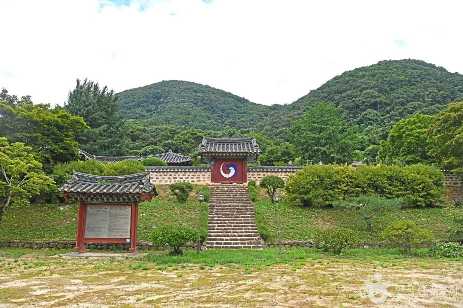 황강 영당 및 수암사 여행 추천 - 로드트립