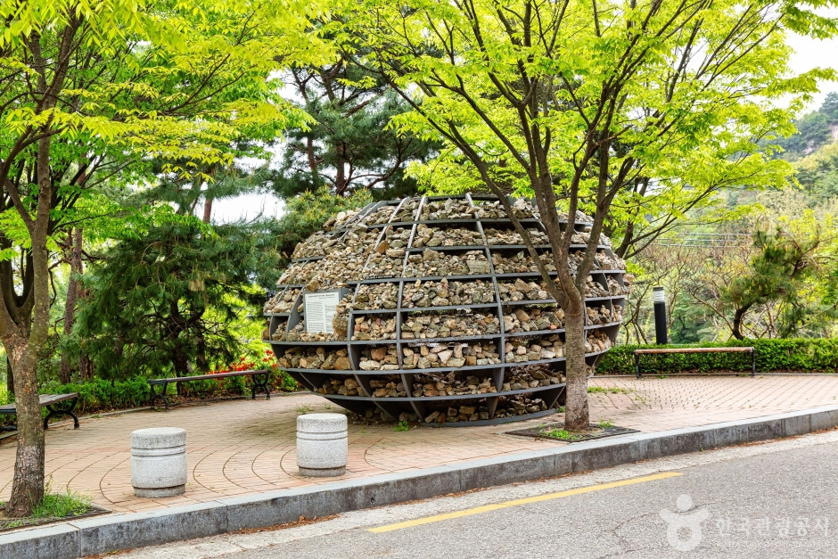 윤동주시인의언덕 여행 추천 - 로드트립