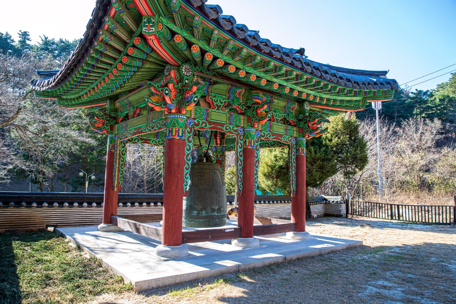 신흥사(삼척) 여행 추천 - 로드트립