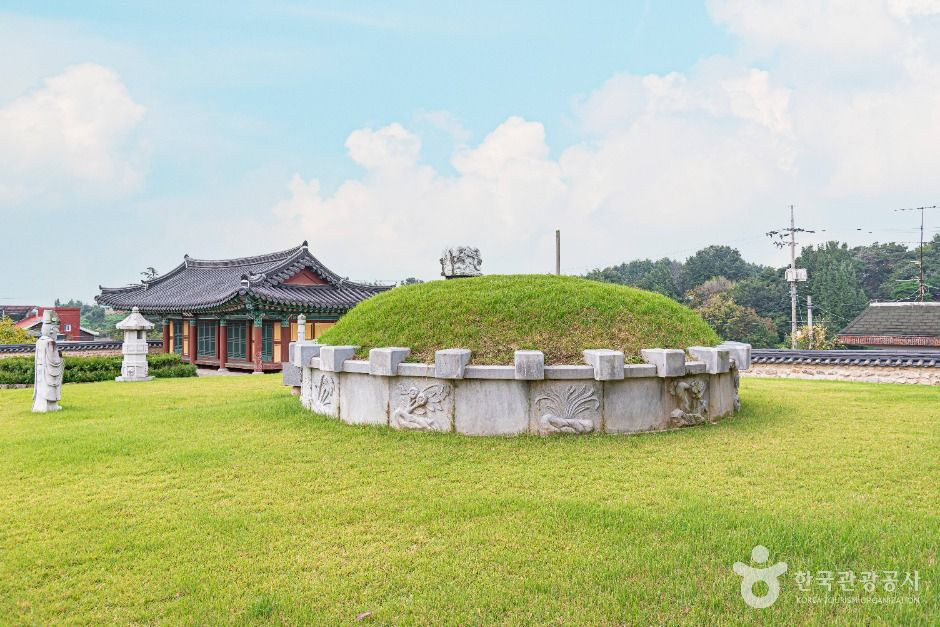 추수경장군묘역 여행 추천 - 로드트립