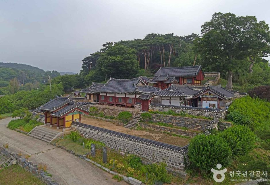 결성향교 여행 추천 - 로드트립