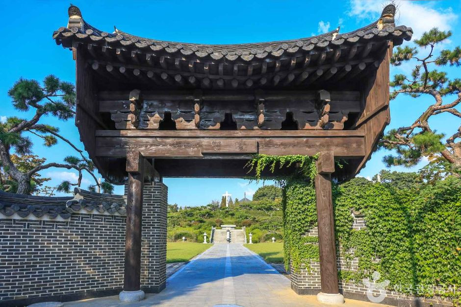 죽산성지(이진터성지) 여행 추천 - 로드트립