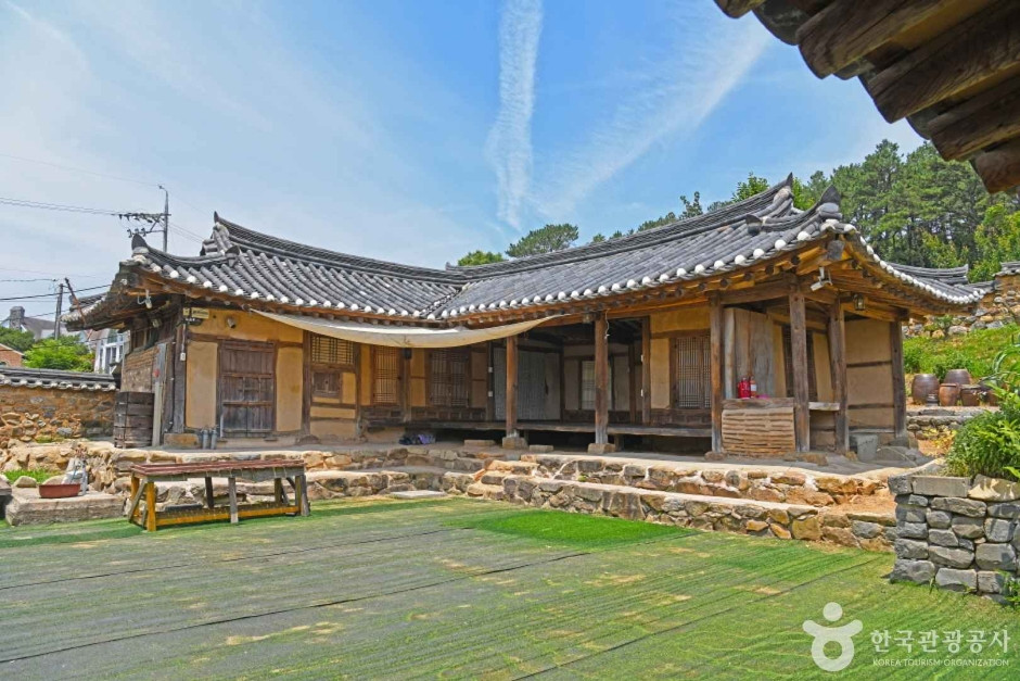 음성 공산정 고택 여행 추천 - 로드트립