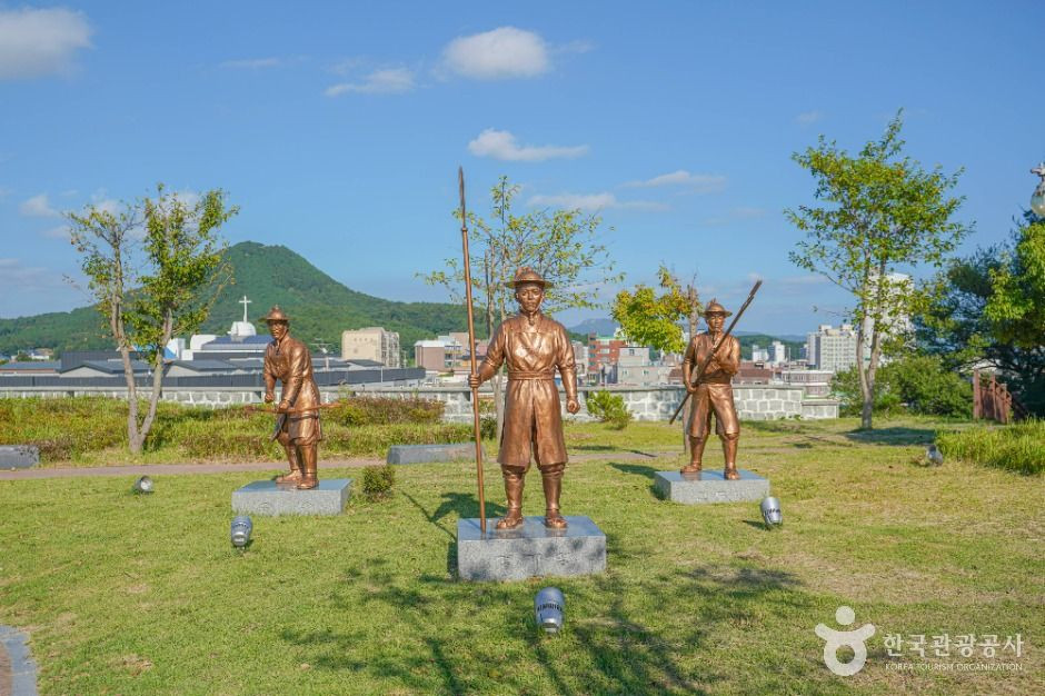 고흥 쌍충사 여행 추천 - 로드트립