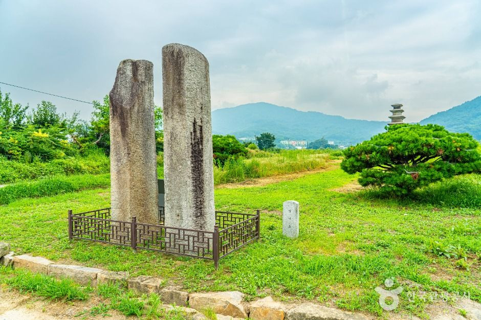 안성죽산리당간지주 여행 추천 - 로드트립