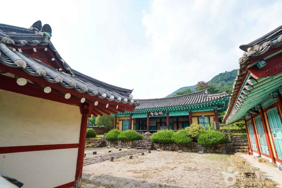 영산향교 여행 추천 - 로드트립