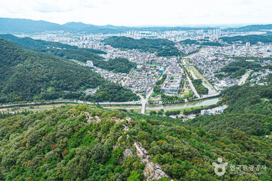 동고산성 여행 추천 - 로드트립