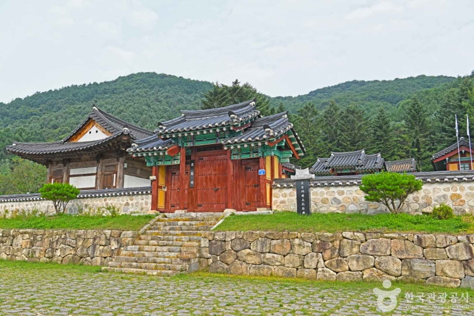 포충사(철원) 여행 추천 - 로드트립