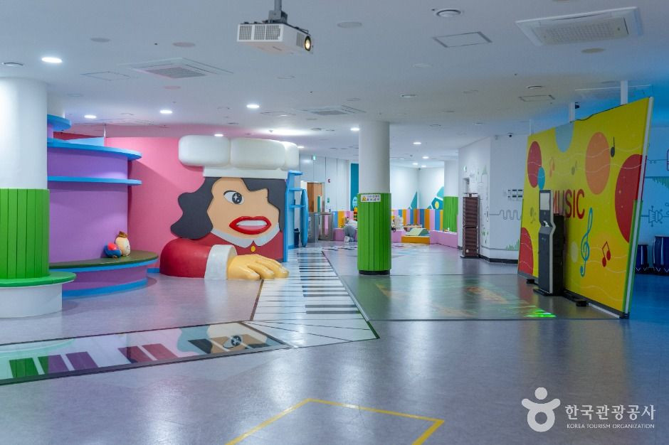 가평군어린이음악놀이터 여행 추천 - 로드트립