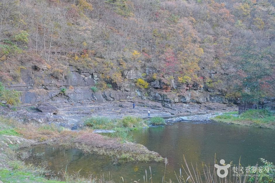 천전리각석계곡(울산) 여행 추천 - 로드트립