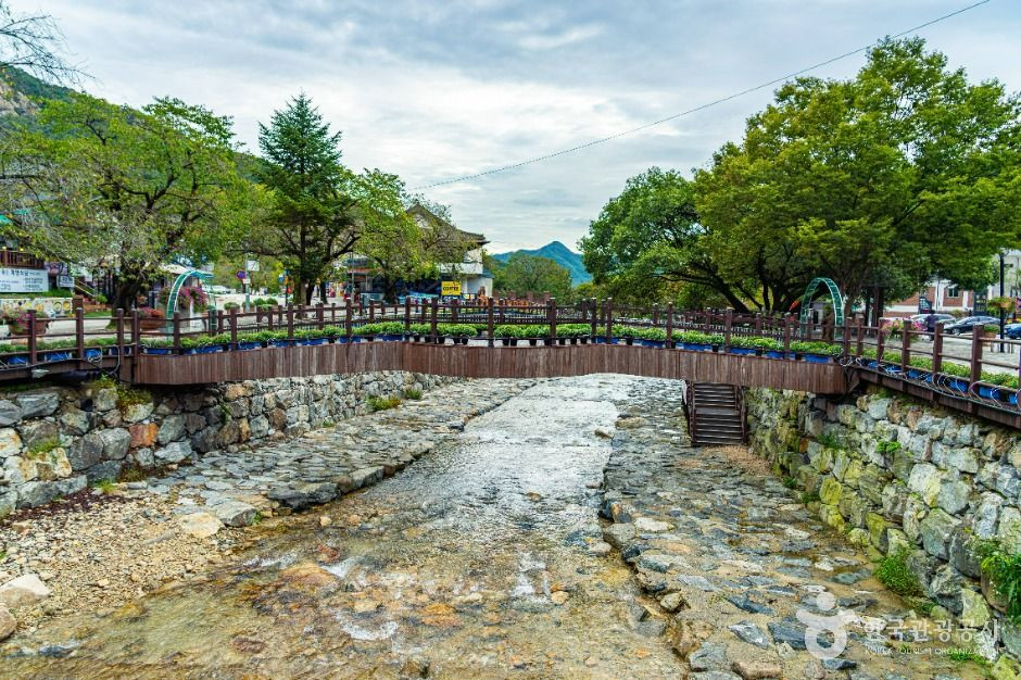 동학사(공주) 여행 추천 - 로드트립