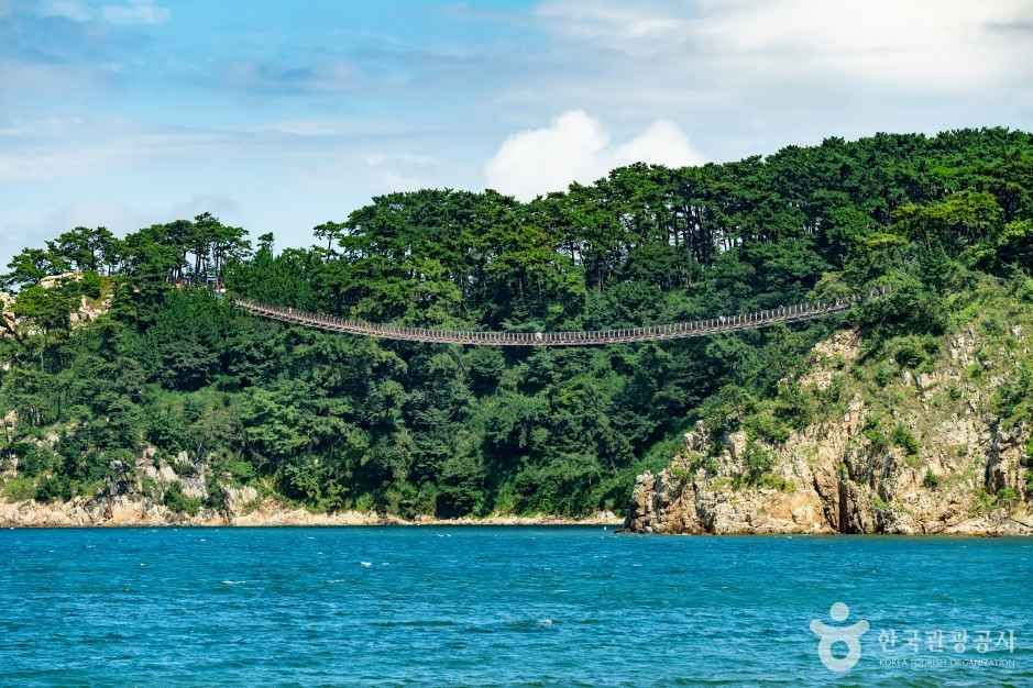 대왕암공원 출렁다리 여행 추천 - 로드트립