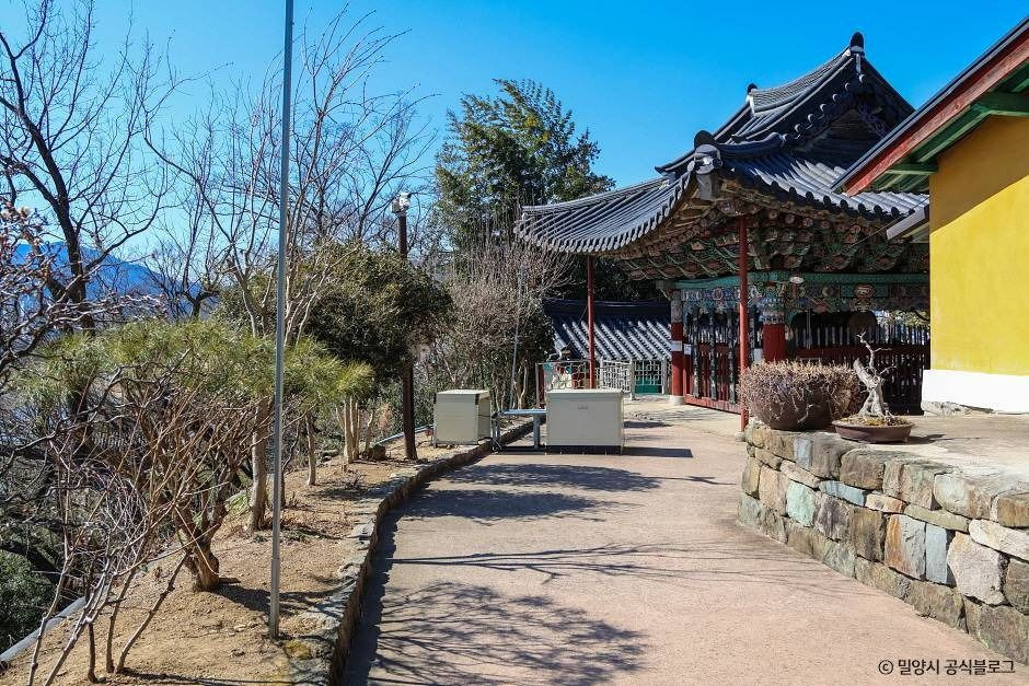 무봉사 여행 추천 - 로드트립